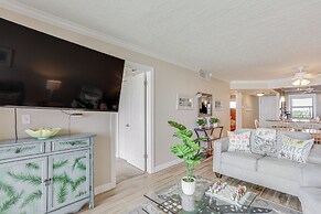 Oceanfront Fort Pierce Condo: Pool & Beach Access!