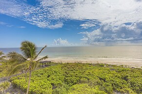 Oceanfront Fort Pierce Condo: Pool & Beach Access!