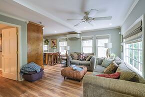 Mt Dora Garden Cottage w/ Patios, Walk to Downtown