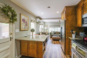 Mt Dora Garden Cottage w/ Patios, Walk to Downtown