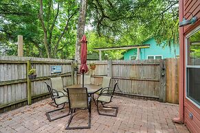 Mt Dora Garden Cottage w/ Patios, Walk to Downtown