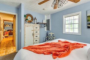 7 Mi to Carters Lake: Cabin w/ Pond & Pedal Boat!