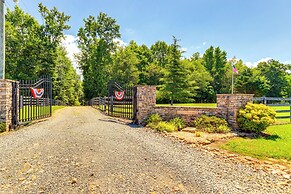 7 Mi to Carters Lake: Cabin w/ Pond & Pedal Boat!