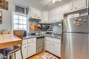 7 Mi to Carters Lake: Cabin w/ Pond & Pedal Boat!