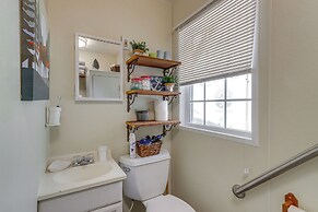 7 Mi to Carters Lake: Cabin w/ Pond & Pedal Boat!