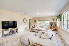 Sunny Warner Robins Home ~ 1 Mi to Robins Afb!