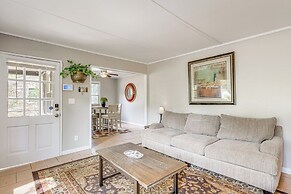 Sunny Warner Robins Home ~ 1 Mi to Robins Afb!