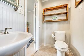 Sunny Warner Robins Home ~ 1 Mi to Robins Afb!