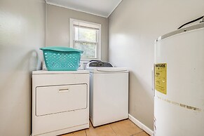 Sunny Warner Robins Home ~ 1 Mi to Robins Afb!