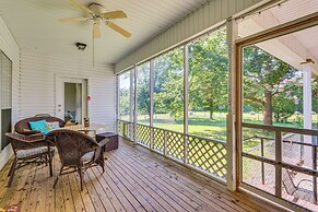 Pet-friendly Vilonia Home w/ Fenced Yard & Grill!