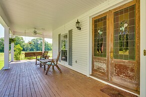 Pet-friendly Vilonia Home w/ Fenced Yard & Grill!