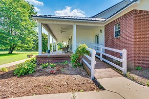 Pet-friendly Vilonia Home w/ Fenced Yard & Grill!