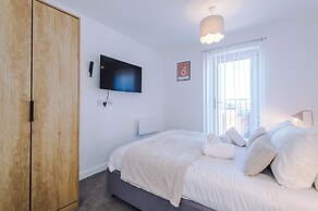 Hilltop Serviced Apartments - Salford