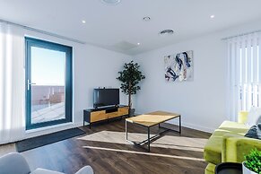 Hilltop Serviced Apartments - Salford