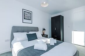 Hilltop Serviced Apartments - Salford