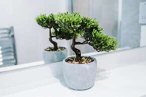 Hilltop Serviced Apartments - Salford