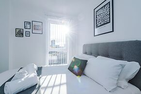 Hilltop Serviced Apartments - Salford