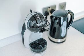 Hilltop Serviced Apartments - Salford