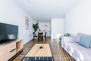 Hilltop Serviced Apartments - Salford