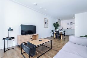 Hilltop Serviced Apartments - Salford