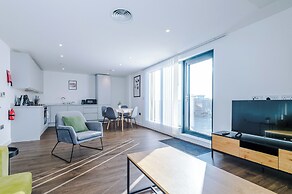 Hilltop Serviced Apartments - Salford