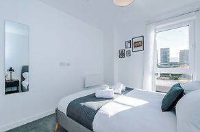 Hilltop Serviced Apartments - Salford