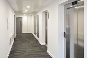 Hilltop Serviced Apartments - Salford