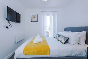 Hilltop Serviced Apartments - Salford