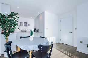 Hilltop Serviced Apartments - Salford