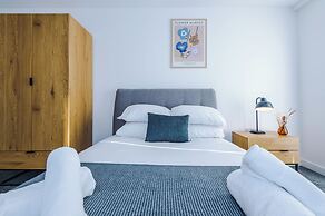 Hilltop Serviced Apartments - Salford