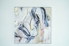 Hilltop Serviced Apartments - Salford