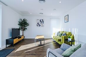 Hilltop Serviced Apartments - Salford