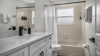 Lovely 7 Bed Pool Home With Game Room-8510phd 7 Bedroom Home by RedAwn