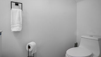 Lovely 7 Bed Pool Home With Game Room-8510phd 7 Bedroom Home by RedAwn