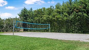 Lovely 7 Bed Pool Home With Game Room-8510phd 7 Bedroom Home by RedAwn