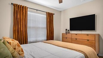 Lovely 7 Bed Pool Home With Game Room-8510phd 7 Bedroom Home by RedAwn