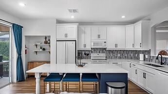 Lovely 7 Bed Pool Home With Game Room-8510phd 7 Bedroom Home by RedAwn