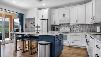 Lovely 7 Bed Pool Home With Game Room-8510phd 7 Bedroom Home by RedAwn