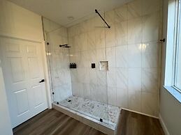 Lovely 7 Bed Pool Home With Game Room-8510phd 7 Bedroom Home by RedAwn