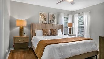 Lovely 7 Bed Pool Home With Game Room-8510phd 7 Bedroom Home by RedAwn