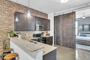 1 BDR Loft Close to Vanderbilt Hospital