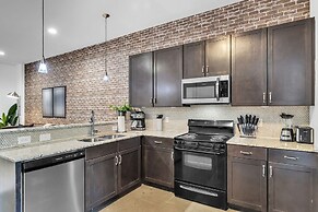 1 BDR Loft Close to Vanderbilt Hospital