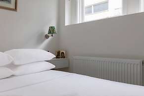 Alba Place III by Onefinestay