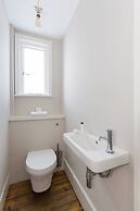 Ardilaun Road by Onefinestay