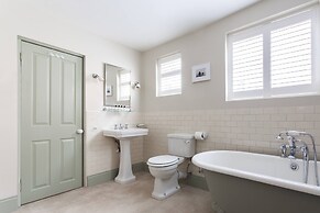 Baxendale Street by Onefinestay