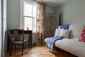 Brewster Gardens IV by Onefinestay