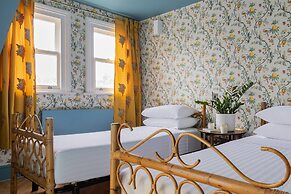 Brewster Gardens IV by Onefinestay