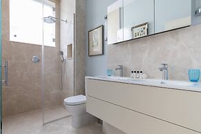 Burton Mews by Onefinestay