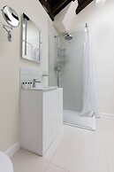 Codrington Mews III by Onefinestay