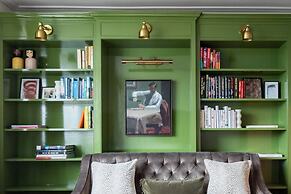 Arundel Gardens by Onefinestay